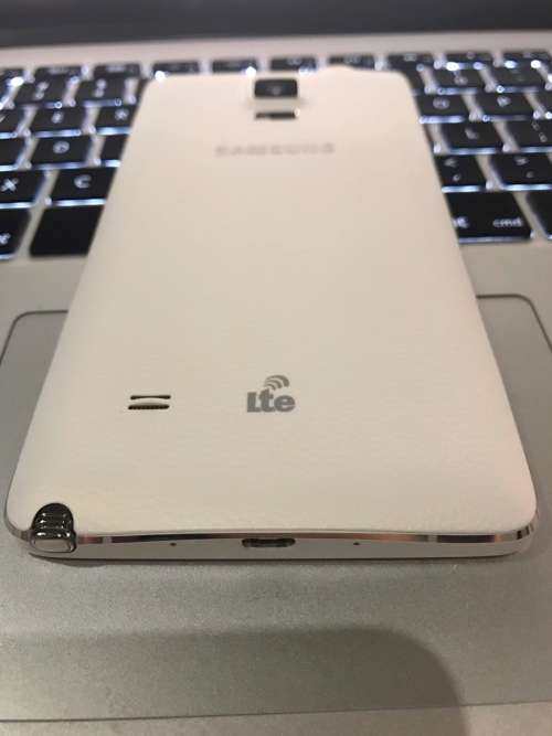 Samsung Galaxy Note 4 32GB SM-N910C Frost White (Mint, with cover and warranty)
