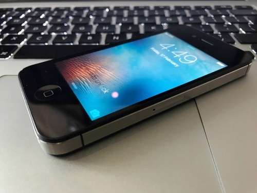 Apple iPhone 4s 8GB Black