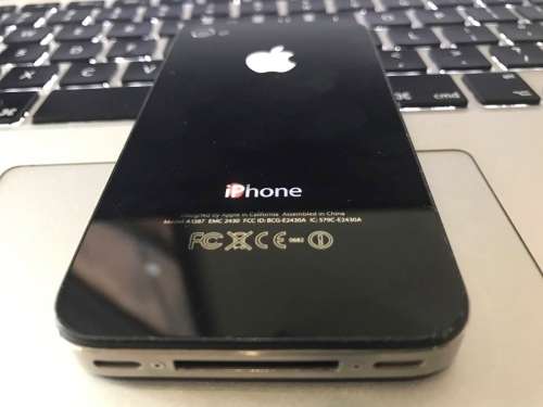Apple iPhone 4s 8GB Black