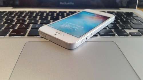 Apple iPhone 5 16GB Silver (6 Month Warranty)