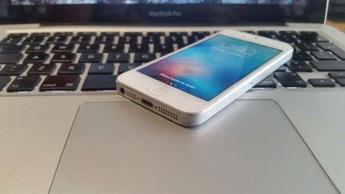 Apple iPhone 5 16GB Silver (6 Month Warranty)
