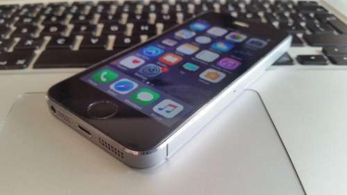 iPhone 5s 32GB Space Gray