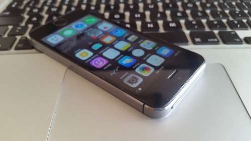 iPhone 5s 32GB Space Gray