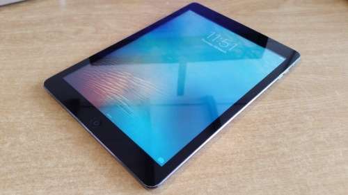 iPad Air 16GB Black WiFi Only (With Warranty)