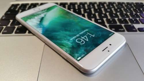 iPhone 6 Plus 64GB Silver (Near Mint!)