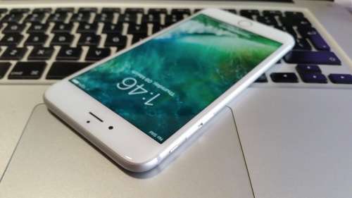 iPhone 6 Plus 64GB Silver (Near Mint!)