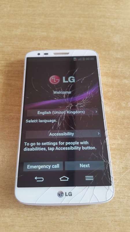 LG G2 White (Cracked LCD)