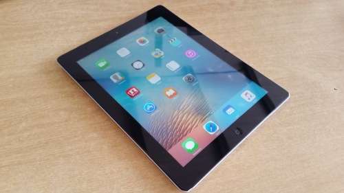 iPad 3rd Generation 32gb Black WiFi + 4G (free cover)