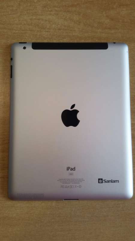 iPad 2 32gb Black WiFi + 3G (free cover)