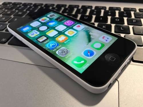 Apple iPhone 5c 16GB White (6 Month Warranty)