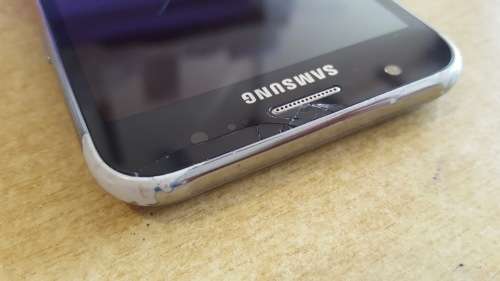 Samsung Galaxy J5 Black (Cracked LCD)
