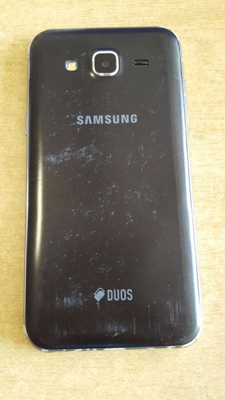 Samsung Galaxy J5 Black (Cracked LCD)