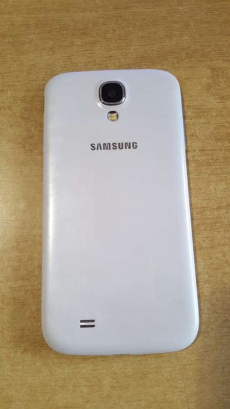 Samsung Galaxy S4 White (Broken LCD)