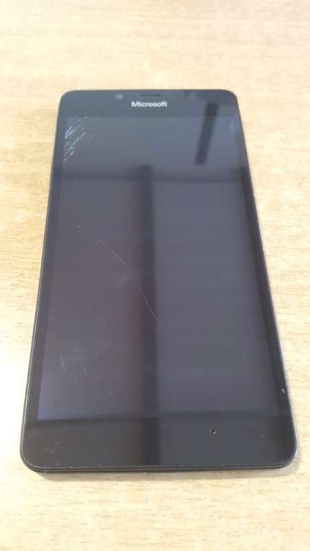 Nokia Lumia 950 Black (Cracked LCD)