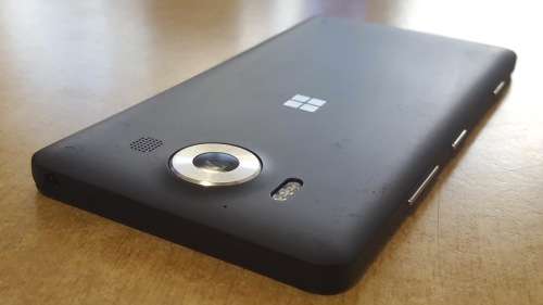 Nokia Lumia 950 Black (Cracked LCD)