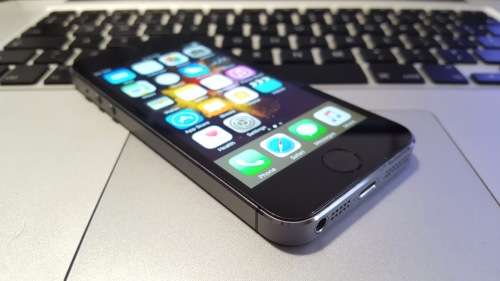 iPhone 5s 32GB Space Gray