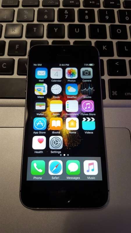 iPhone 5s 32GB Space Gray