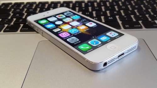 iPhone 5 16GB Silver (6 Month Warranty)