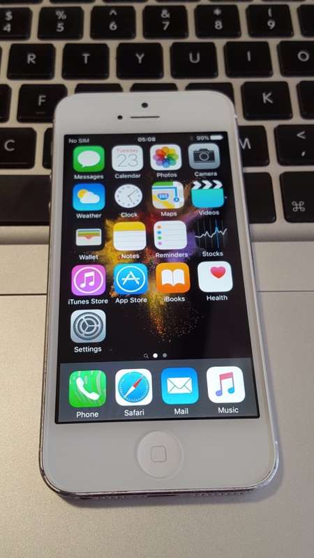 iPhone 5 16GB Silver (6 Month Warranty)