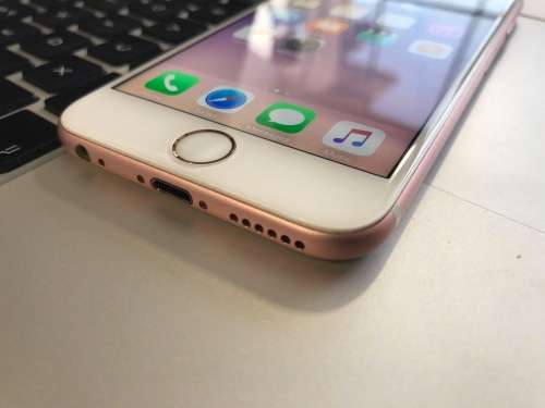 iPhone 6s 64GB Rose Gold (6 month warranty)