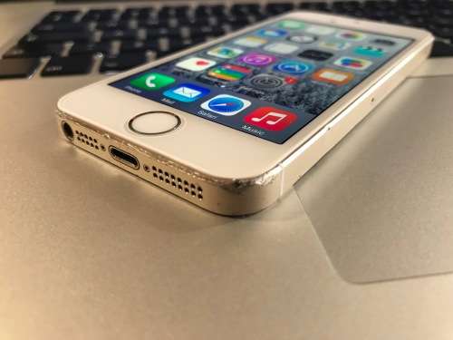 iPhone 5s 32GB Gold (6 Month Warranty)