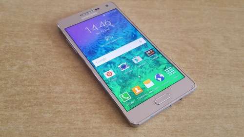 Samsung Galaxy A5 16GB Gold (2015) {Fantastic}