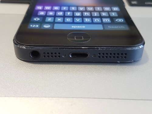 iPhone 5 16GB Space Gray {Good condition} (6 Month Warranty)
