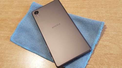 Sony Xperia X 32GB Black - {Fantastic Condition}