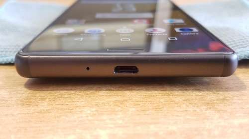 Sony Xperia X 32GB Black - {Fantastic Condition}