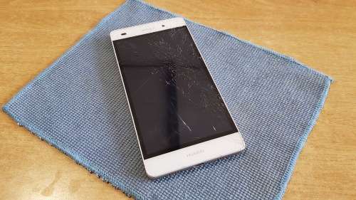 Huawei P8 Lite 16GB White {Poor - Screen Cracked}