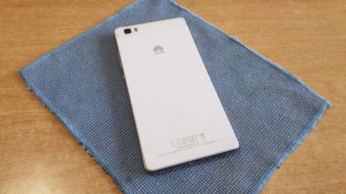 Huawei P8 Lite 16GB White {Poor - Screen Cracked}