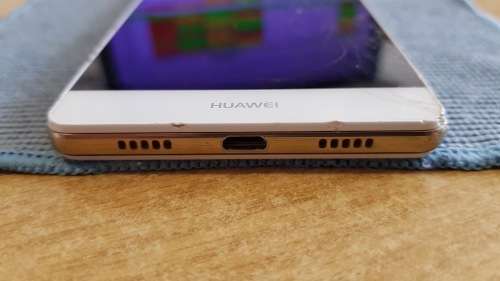 Huawei P8 Lite 16GB White {Poor - Screen Cracked}