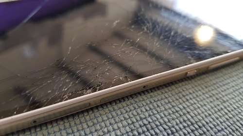 Huawei P8 Lite 16GB White {Poor - Screen Cracked}