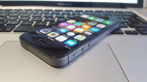 iPhone 5s 16GB Space Gray {Great Condition} (6 Month Warranty)