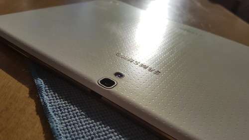 Galaxy Tab S (SM-T805) {Cracked Screen}