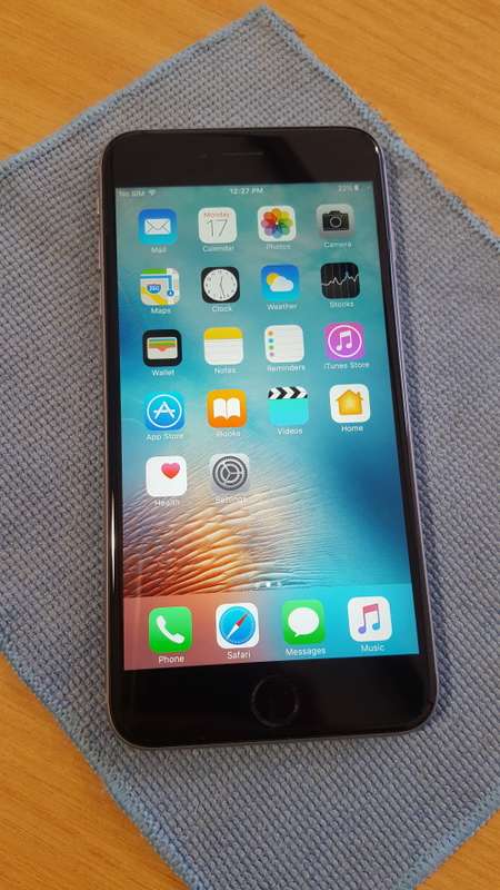iPhone 6s Plus 64GB Space Gray {Great condition} (6 Month Warranty)