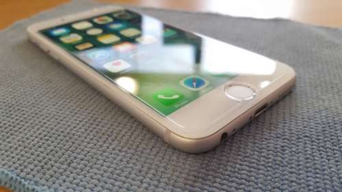 iPhone 6s 64GB Silver {Fantastic Condition}