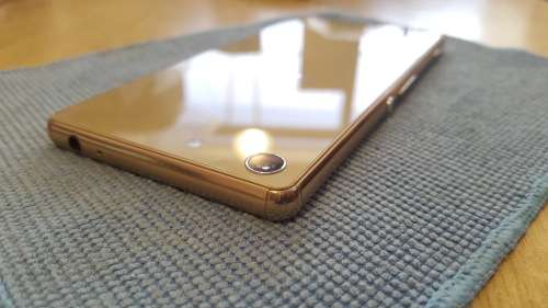 Sony Xperia M5 16GB Gold {Poor - Lines on LCD}