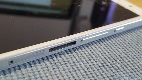 Huawei P6 White 8GB {Screen Glass Cracked}