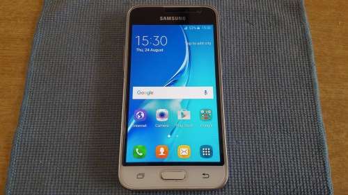 Samsung Galaxy J1 8GB White [2016 Edition] SM-J120F {Great Condition}