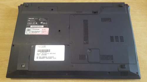 Mecer XPression Laptop W251HU {Laptop - Good Condition}