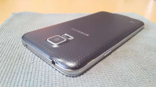 Samsung Galaxy S5 16GB Black {Good Condition} (6 Month Warranty)