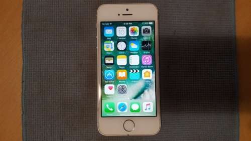 iPhone 5s 16GB Silver {Good Condition 8.5/10} (6 Month Warranty)