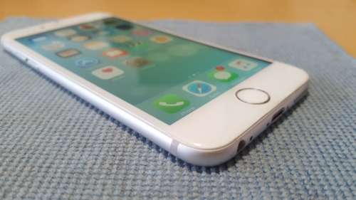 iPhone 6 16GB Silver {Good Condition 7.5/10} (6 Month Warranty)