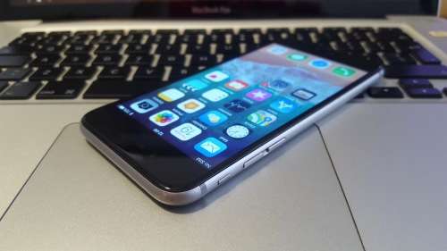 iPhone 6s 16GB Space Gray {8.5/10 - Great Condition!} (6 Month Warranty}