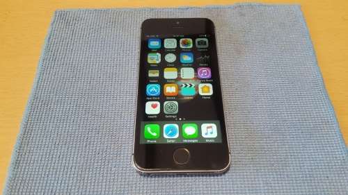 iPhone 5s 16GB Space Grey {Good Condition 6.5/10} (6 Month Warranty)