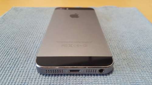 iPhone 5s 16GB Space Grey {Good Condition 6.5/10} (6 Month Warranty)