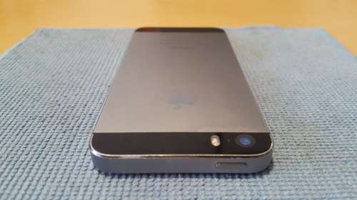 iPhone 5s 16GB Space Grey {Good Condition 6.5/10} (6 Month Warranty)
