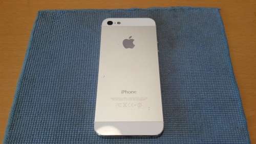 iPhone 5 64GB White {Good Condition 7.5/10} (6 Month Warranty)