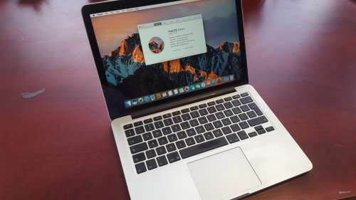 Apple MacBook Pro Early 2015 2.7GHz Core i5 13-inch Retina Display A1502 {Fantastic Condition}